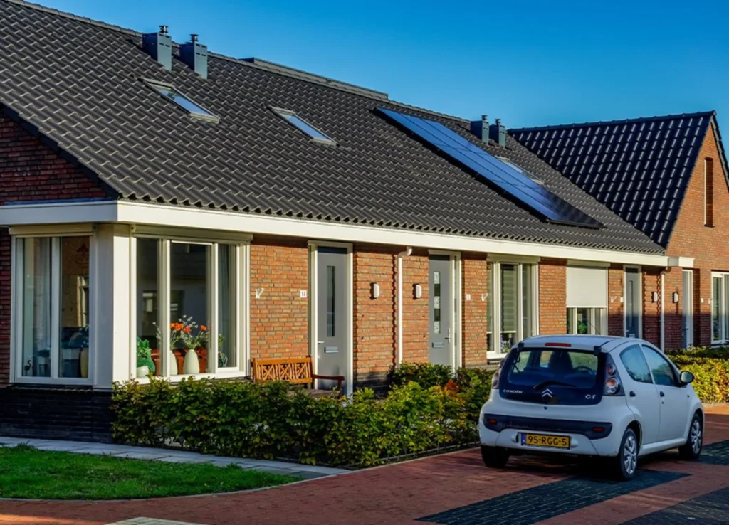 Buiten de poort (Asperen)